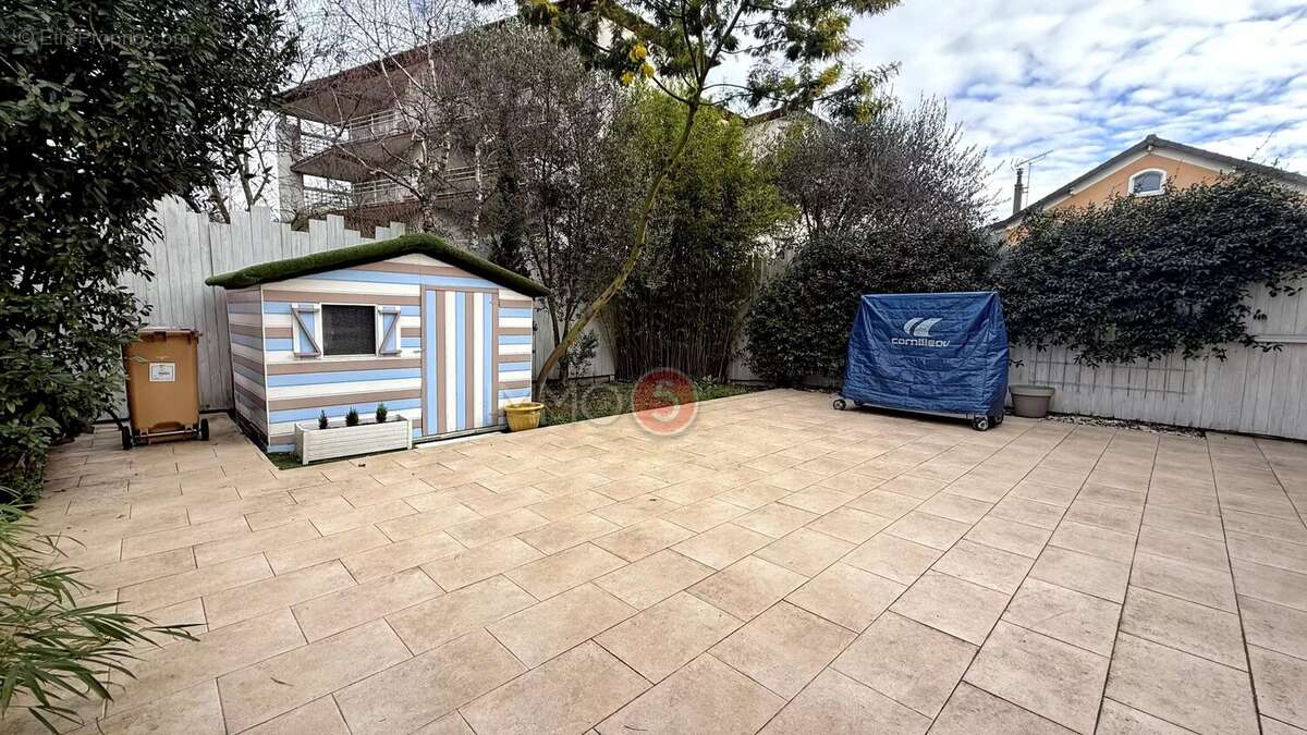 Maison à LIVRY-GARGAN