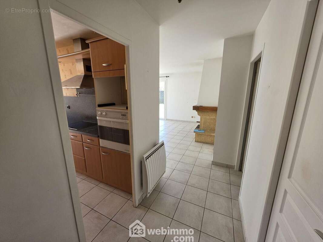 Nous entrons - Maison à LE PIAN-MEDOC