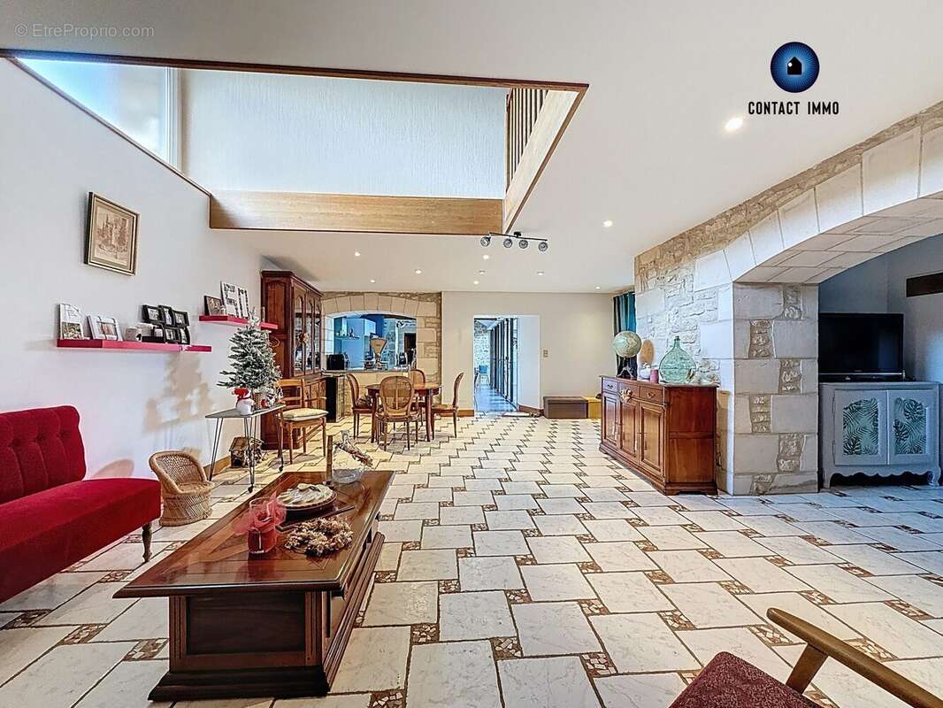 Maison à BEAUREGARD-DE-TERRASSON