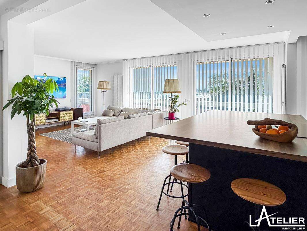 Appartement à MAREIL-MARLY