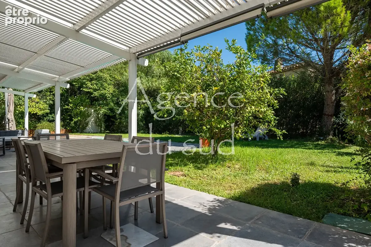 Maison de caractère - 150 m² - Piscine - Lotissement sécurisé - photo 4