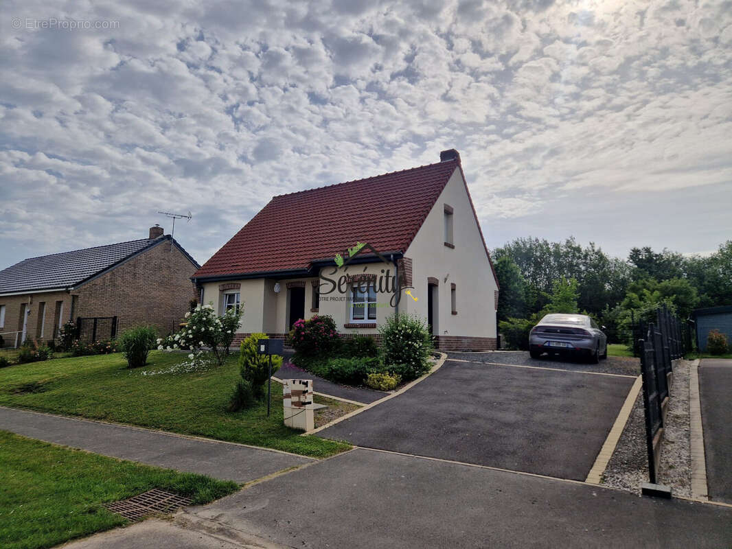 Maison à GOUZEAUCOURT