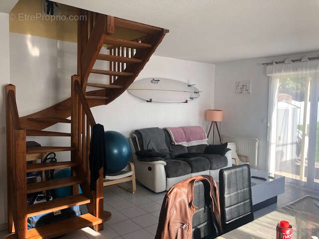 Maison à SAINT-ASTIER