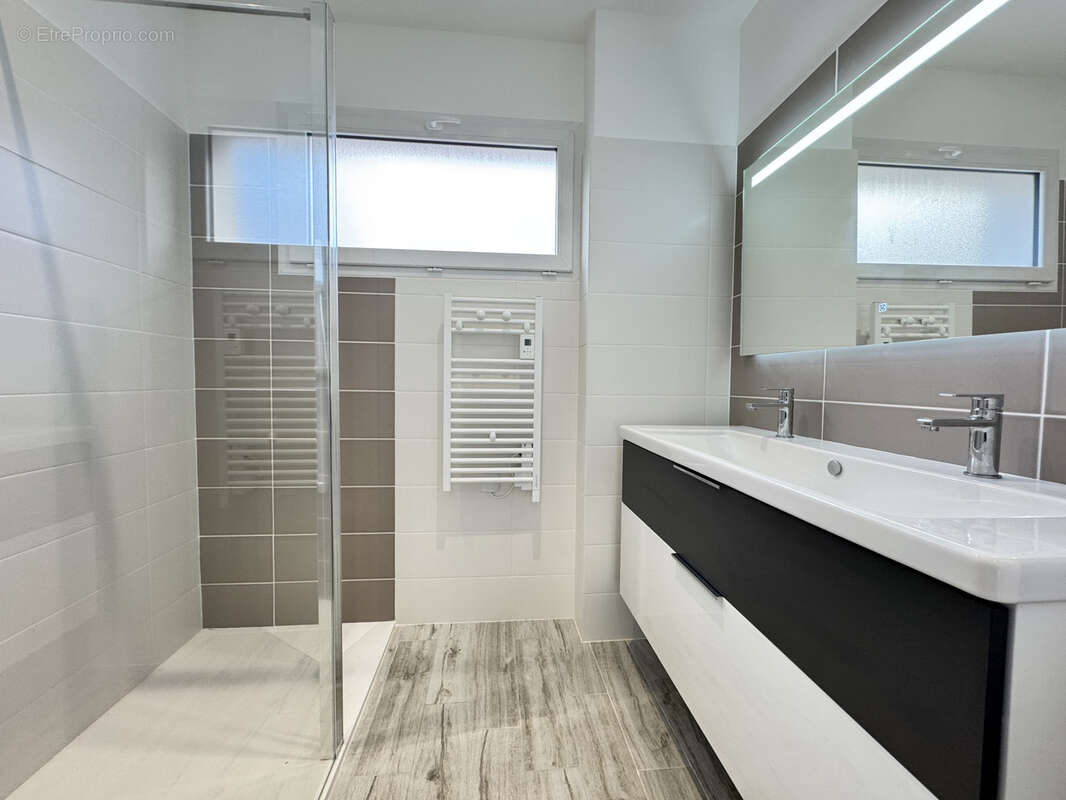 Maison à SAINT-GEORGES-DE-DIDONNE