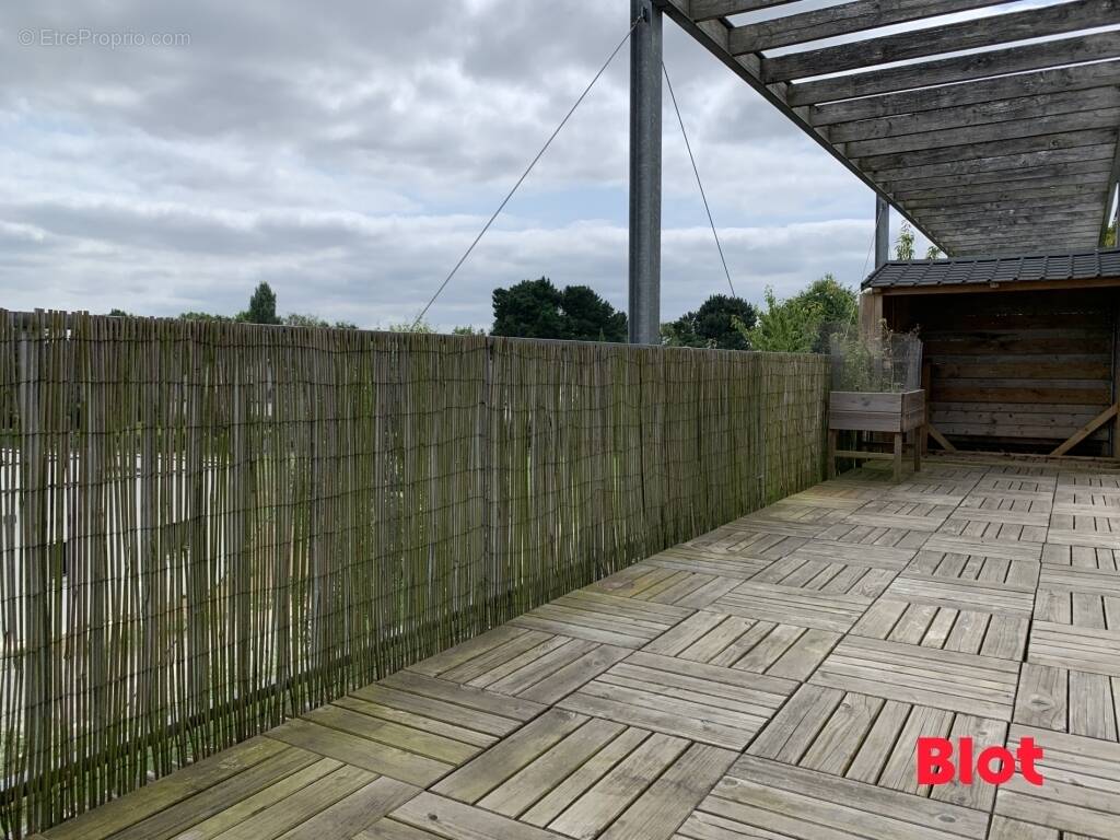 Appartement à VEZIN-LE-COQUET