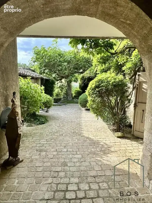 Bâtisse en pierres avec piscine - photo 6