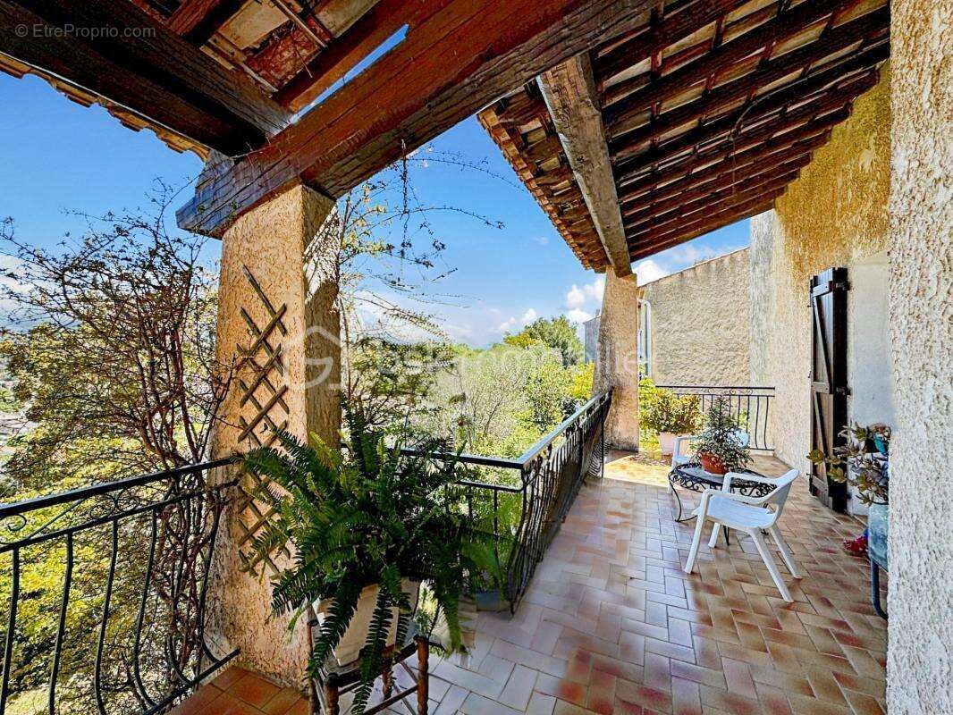 Maison à SIX-FOURS-LES-PLAGES