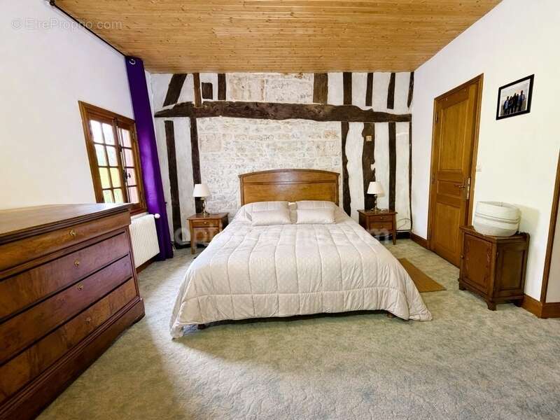 Maison à SAINT-PIERRE-SUR-DIVES
