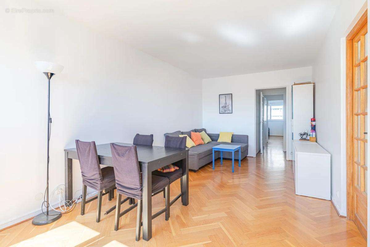 Appartement à COLOMBES