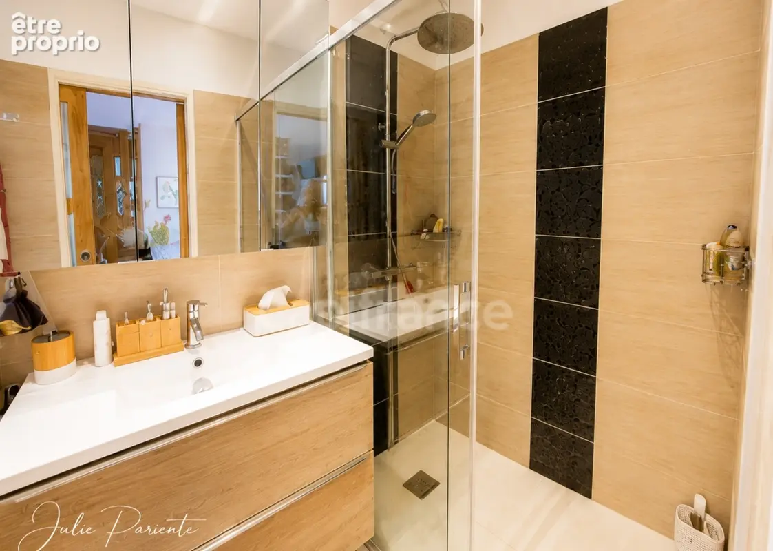 Appartement à vendre 2/3 pièces, jardin de 170 m2, parkings LE CASTELLET (83) - photo 8
