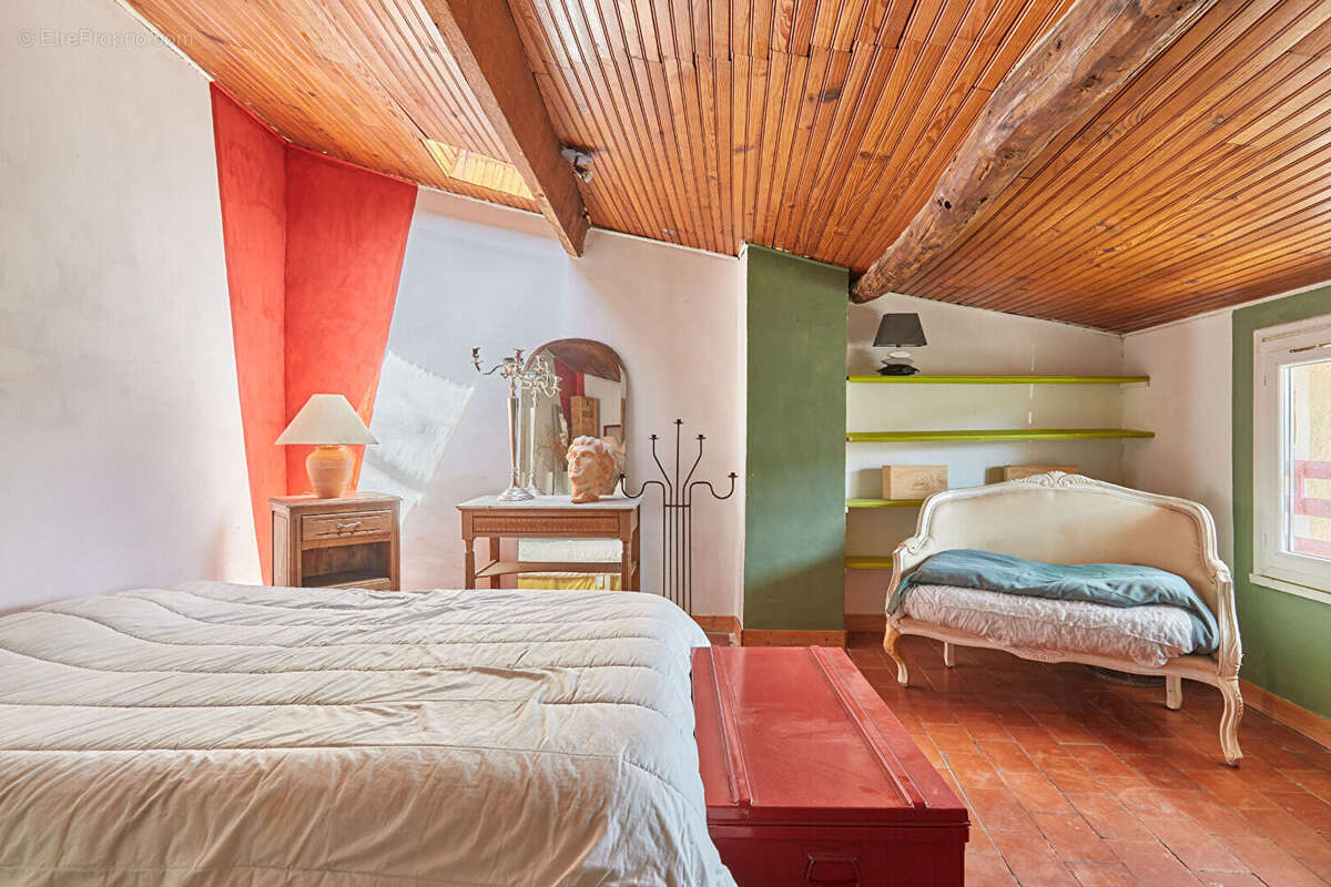 Maison à SAINT-CANNAT