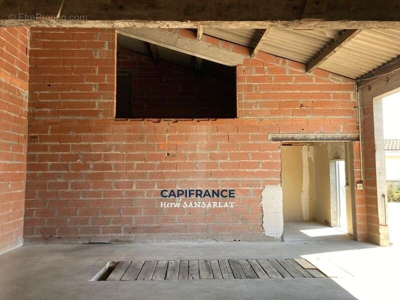 Commerce à SAINT-ANDRE-DE-CUBZAC