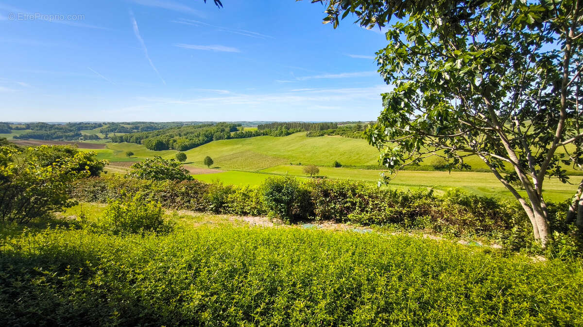 Maison à CAZES-MONDENARD
