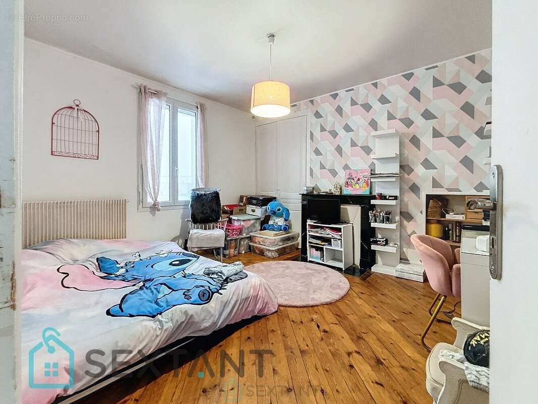 Maison à FRANQUEVILLE-SAINT-PIERRE