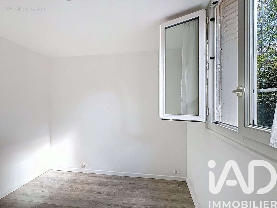 Photo 9 - Appartement à SURESNES