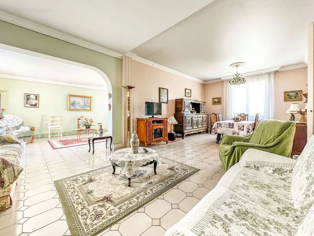 Maison à MAISONS-LAFFITTE