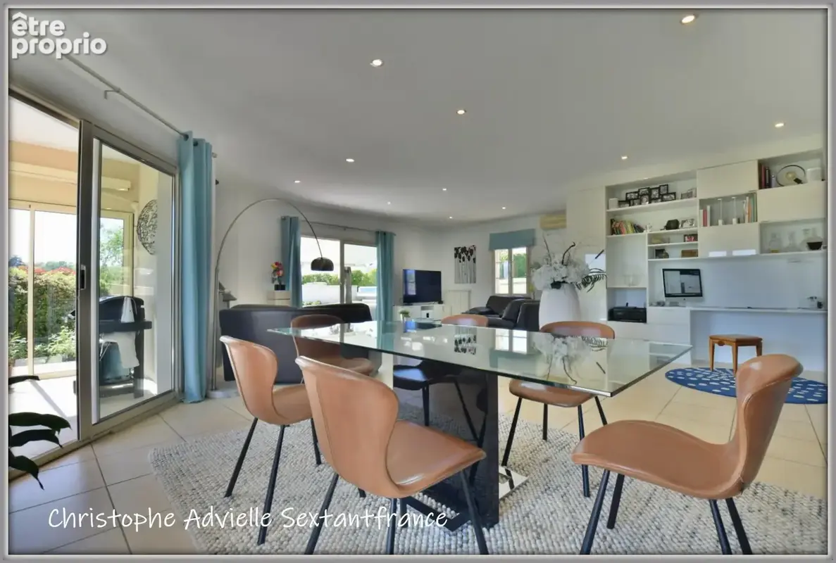 Belle contemporaine, 4 chambres, 2 salles d'eau, double garage, piscine sur 5118 M2 - photo 4