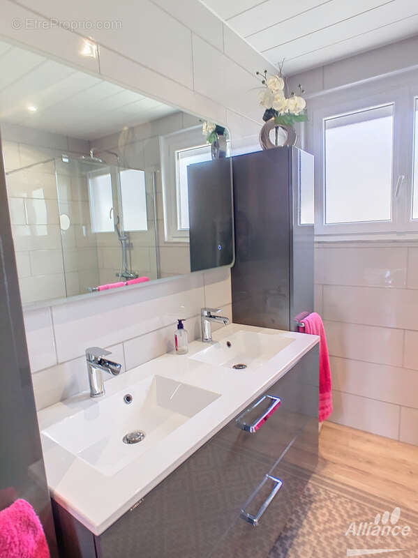 Allenjoie exclusif propriete avec piscine - photo 12