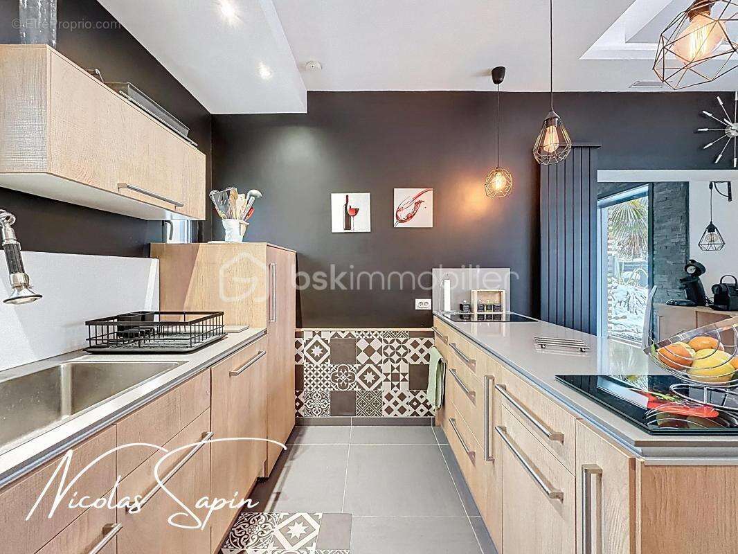 Maison à SAINT-EGREVE