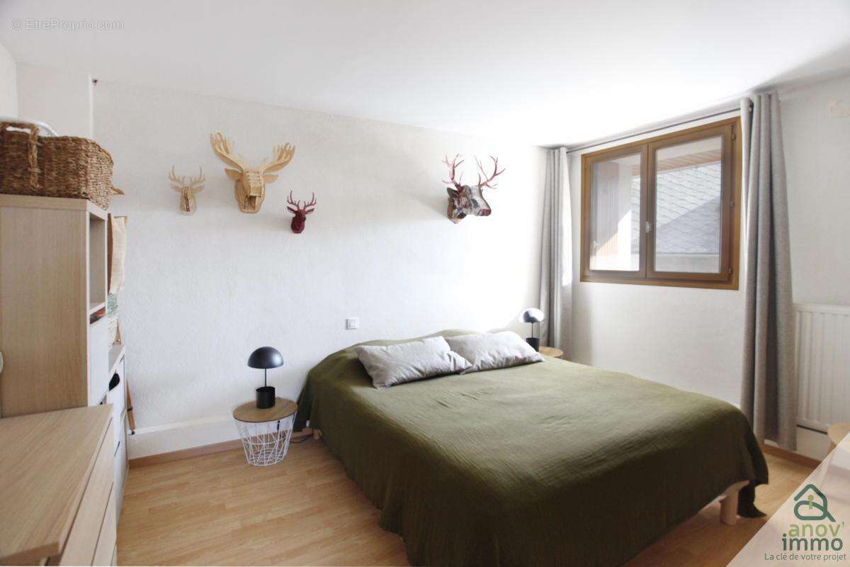 Maison à LE SAUZE-DU-LAC