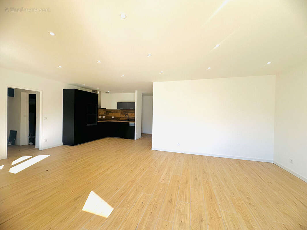 Maison à ONESSE-ET-LAHARIE