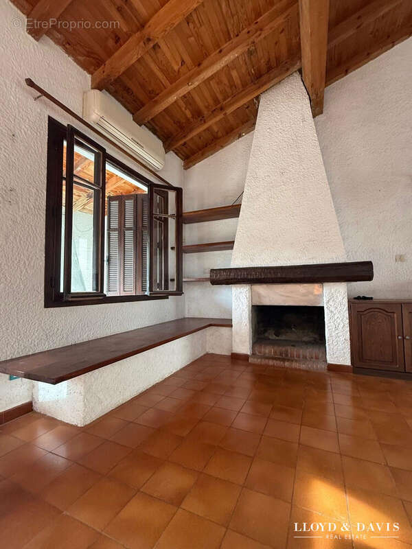 Maison à CENTURI