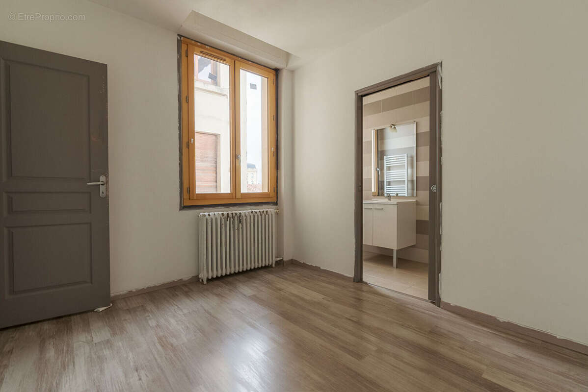 Appartement à CARCASSONNE