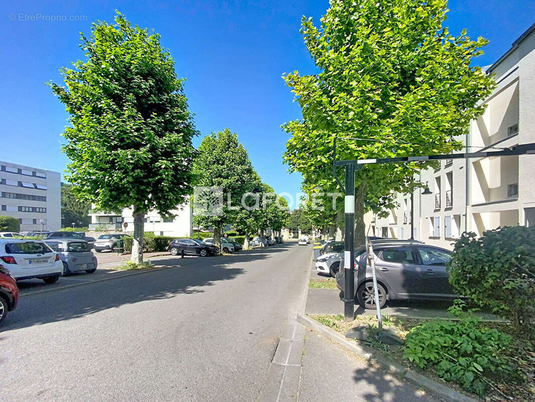 Maison à VERNEUIL-SUR-SEINE