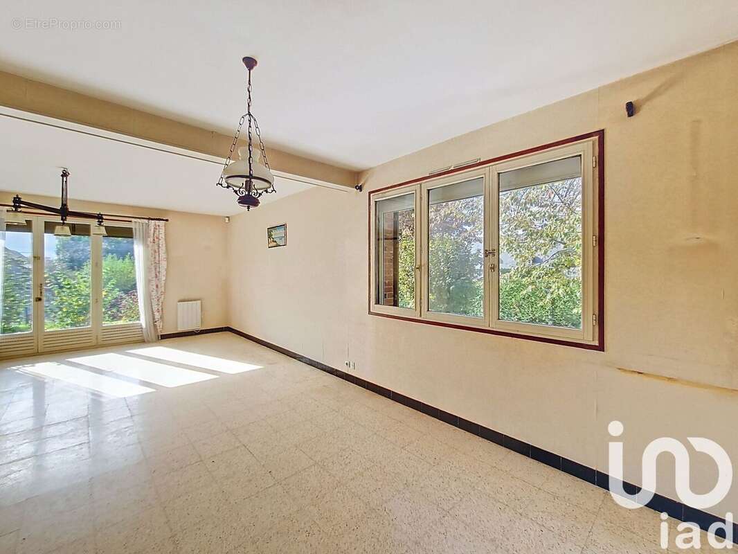 Photo 5 - Maison à LA NEUVILLE-CHANT-D&#039;OISEL