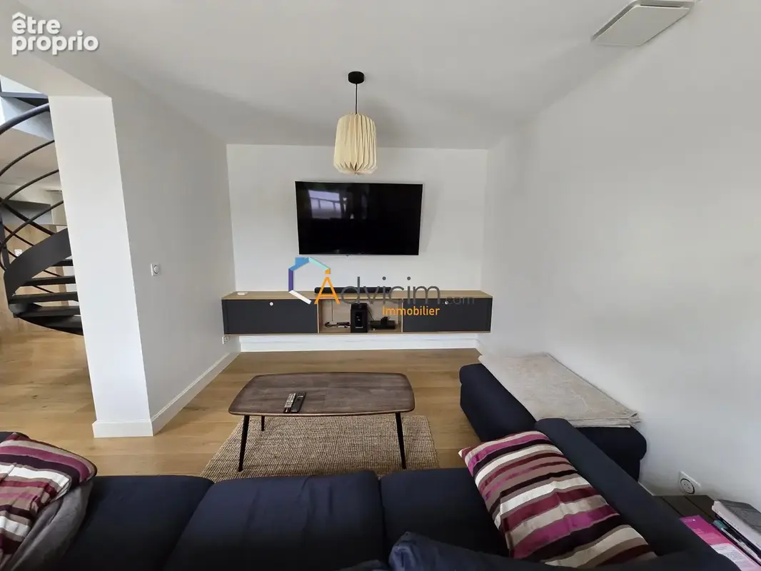 Maison 4 pièces 114 m² à vendre à Saint-Pryve-Saint-Mesmin (45750) - photo 9
