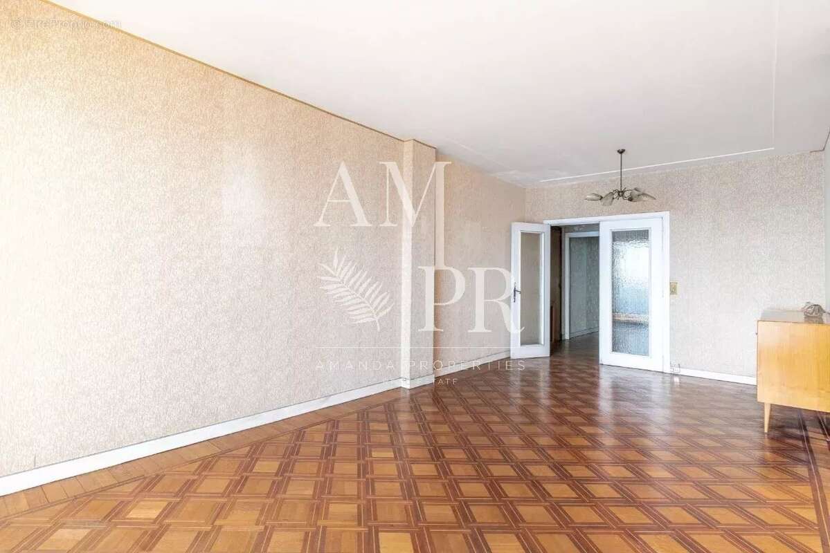 Appartement de 70m2 sur la Promenade des Anglais Vue mer panoramique - photo 9