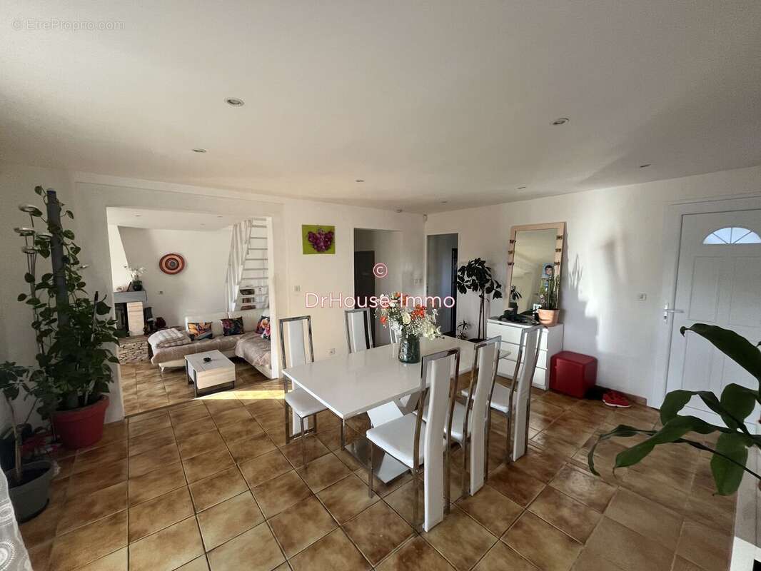 Maison à LE VAL