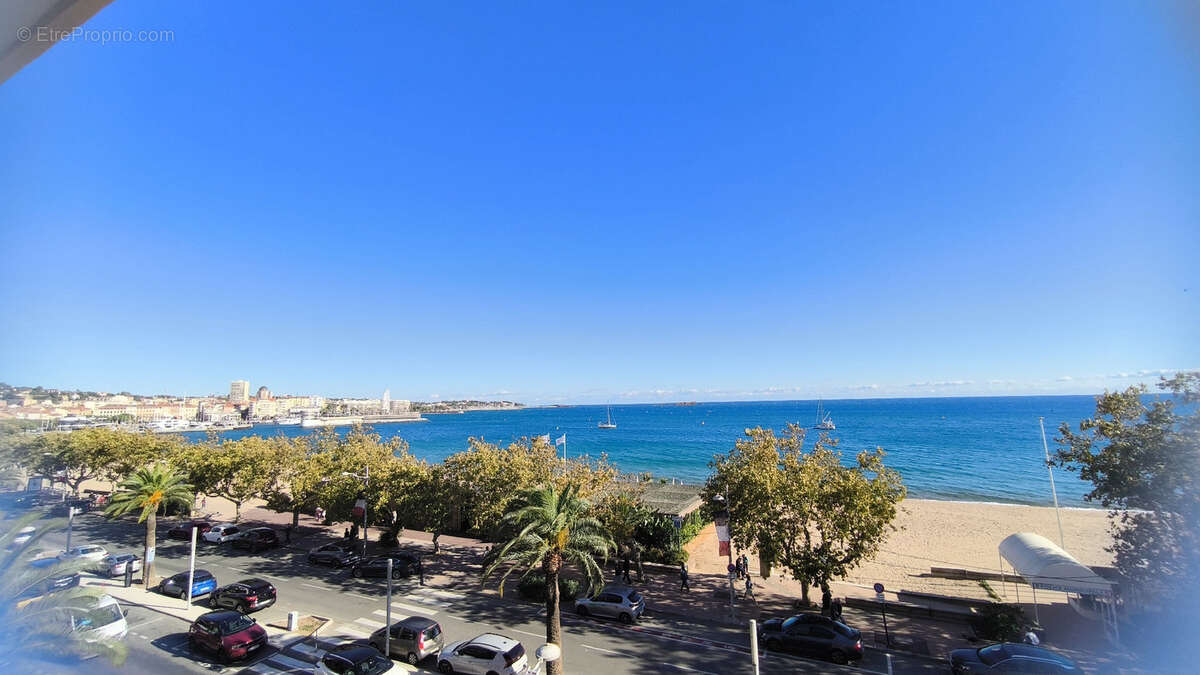 Appartement à FREJUS