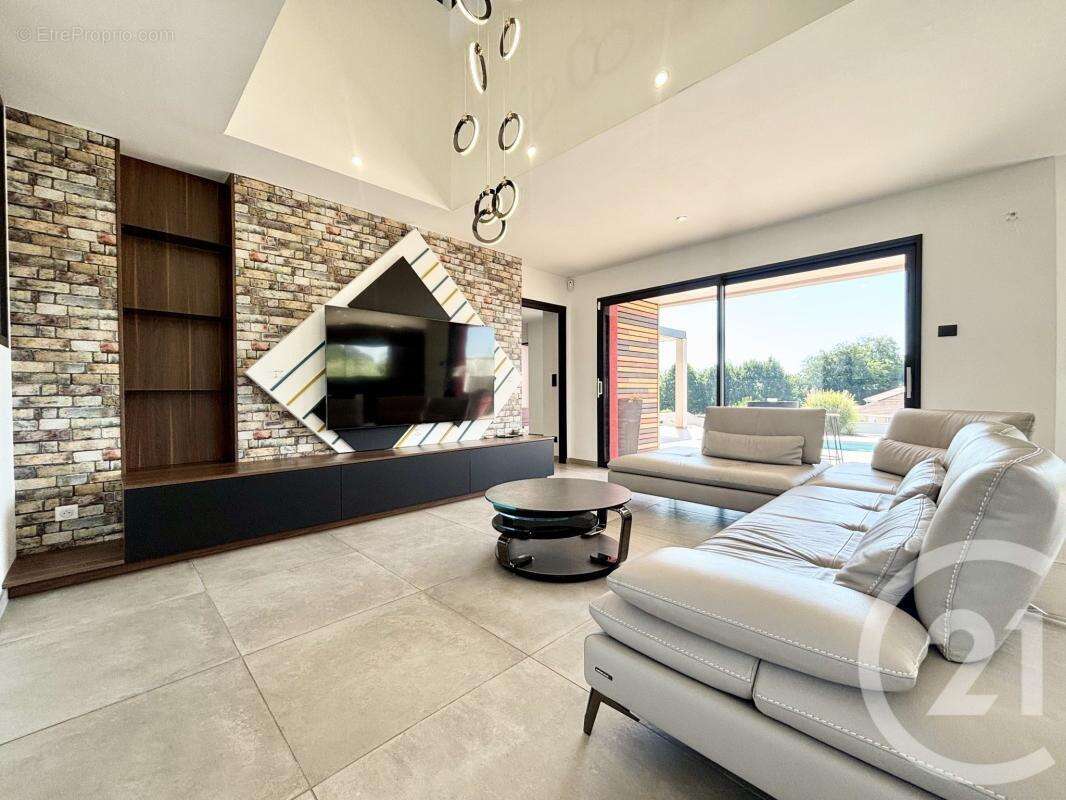 Maison 287 m² à Limoges  - photo 10