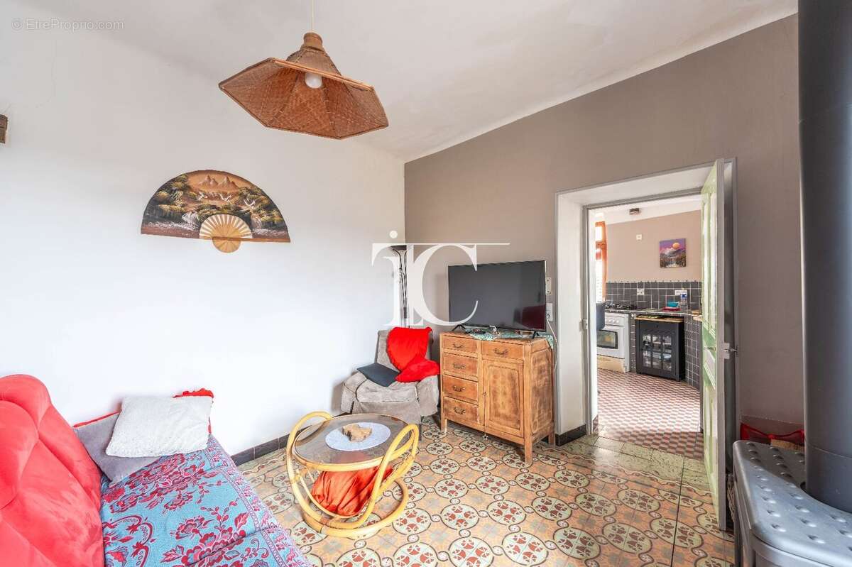 Maison à SAINT-PAUL-LE-JEUNE