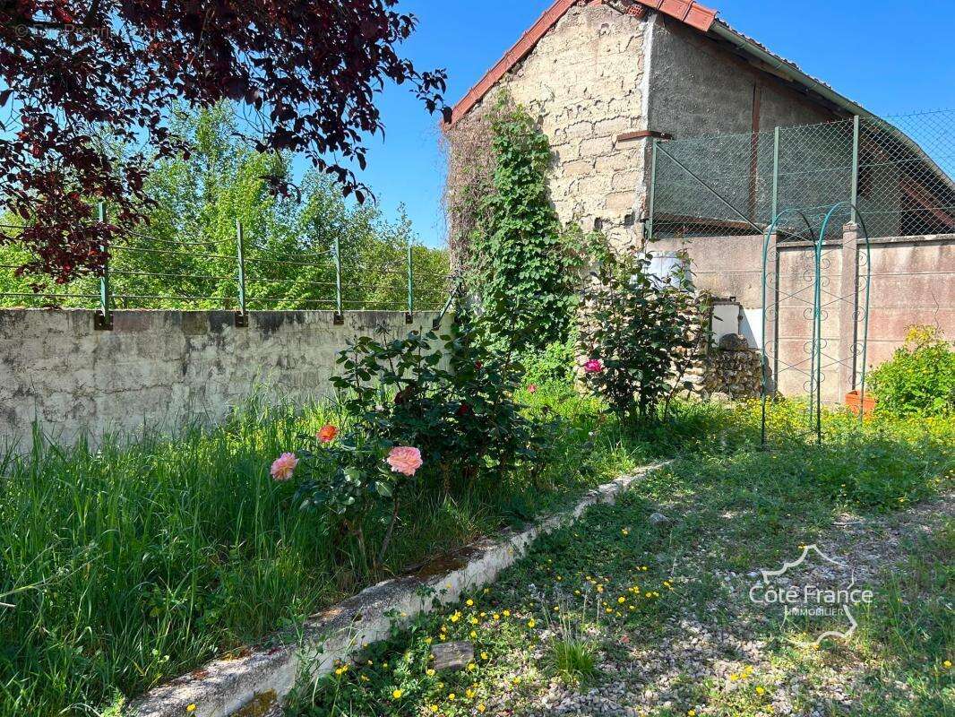 Maison de 3 chambres avec studio indépendant au bord de la r - photo 4