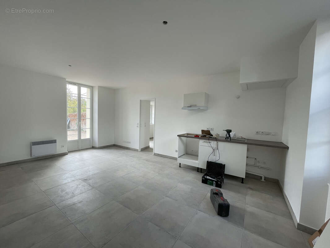 Appartement à SAINT-FARGEAU-PONTHIERRY