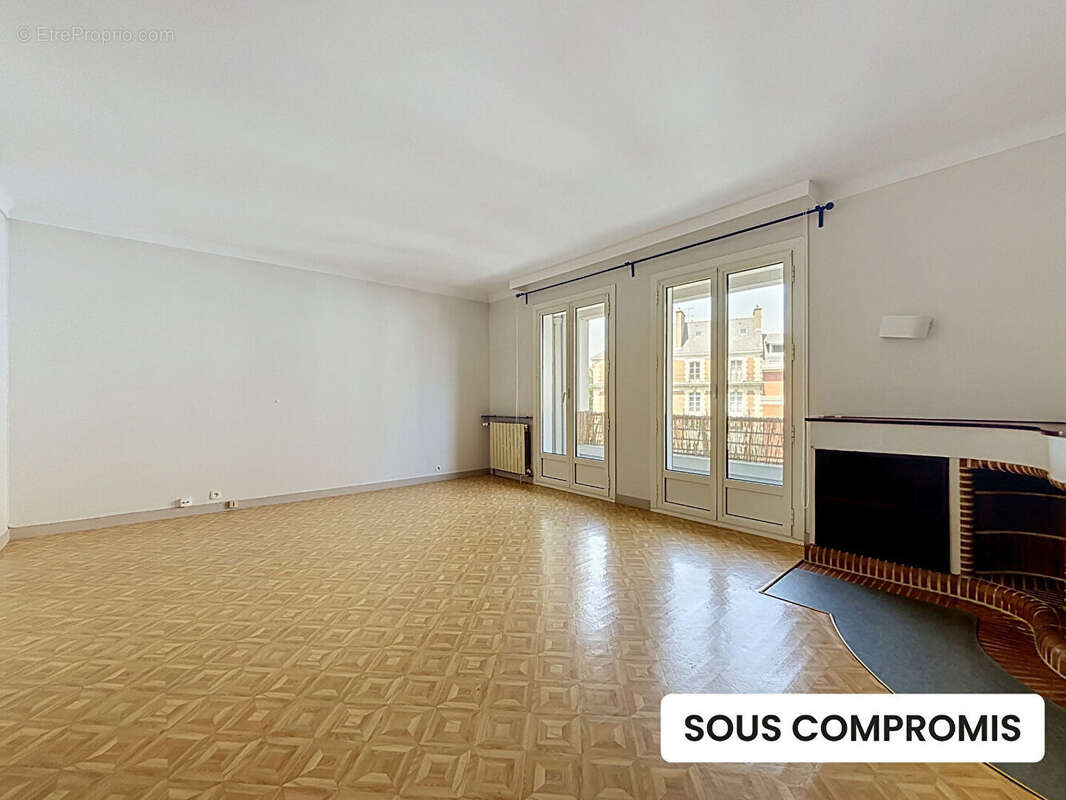 Appartement Rennes - Centre-ville - 4 pièces de 78.4 m² - 2 chambres - 4ème étage - cave - grenier - photo 2