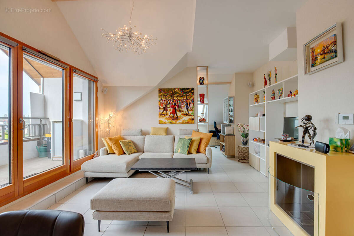 Appartement à DOUVAINE