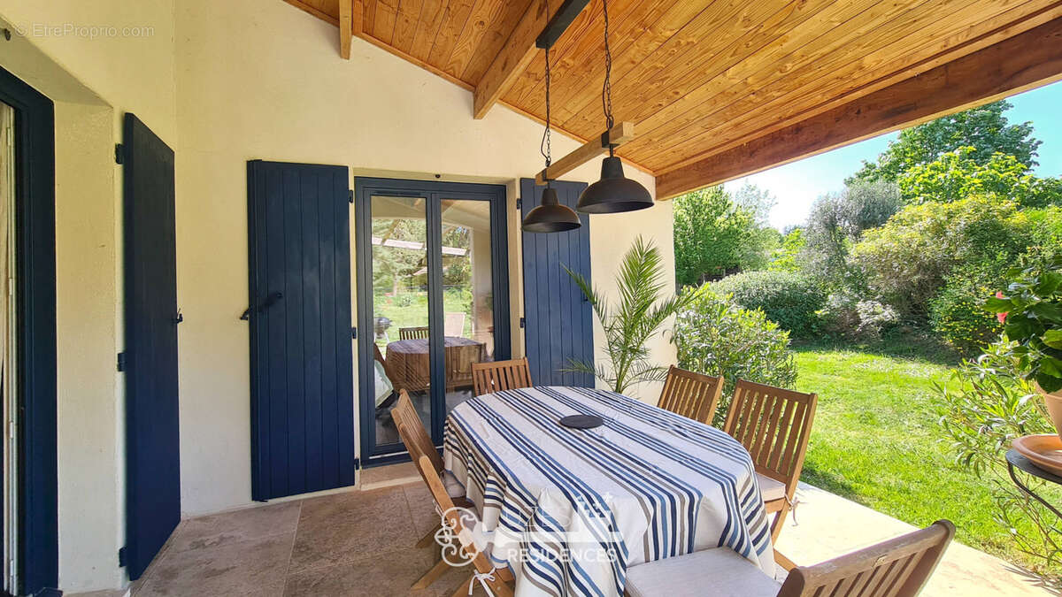 Maison à UZES
