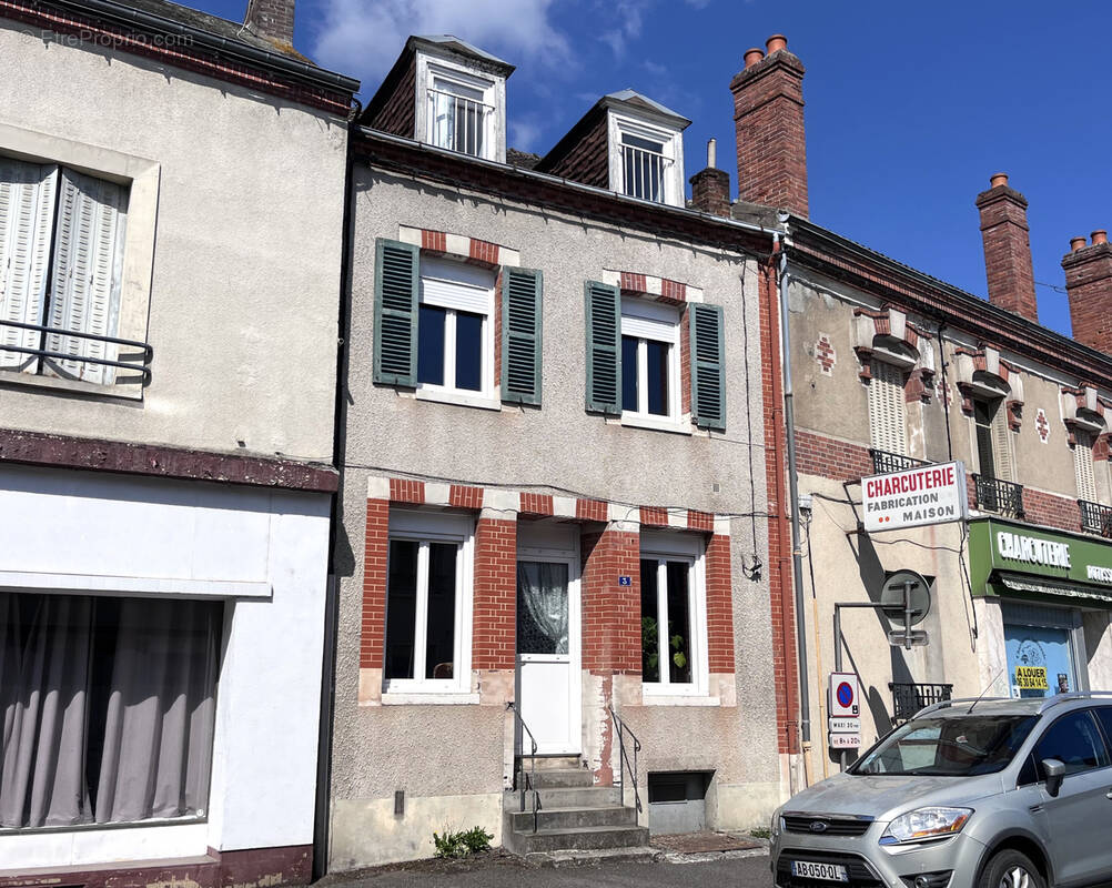 Maison à NOGENT-SUR-VERNISSON