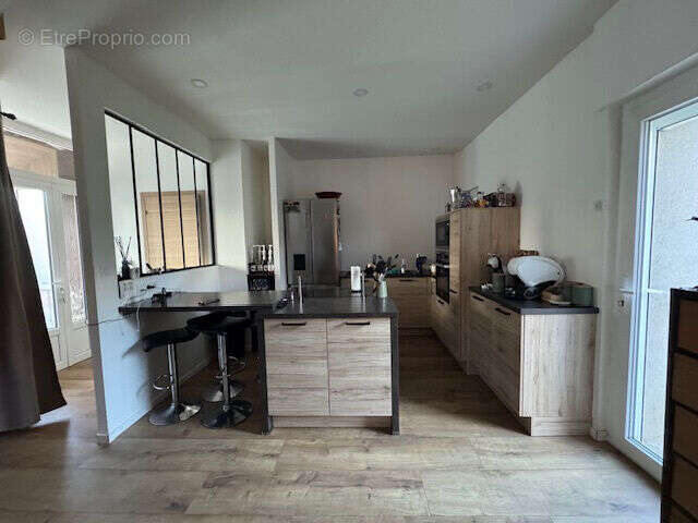 Photo 4 - Maison à LE CHAMBON-FEUGEROLLES