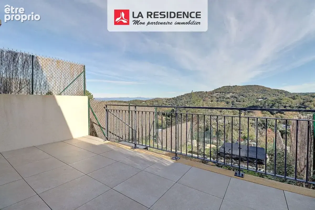 Maison 89 m² à La Garde-Freinet  - photo 3