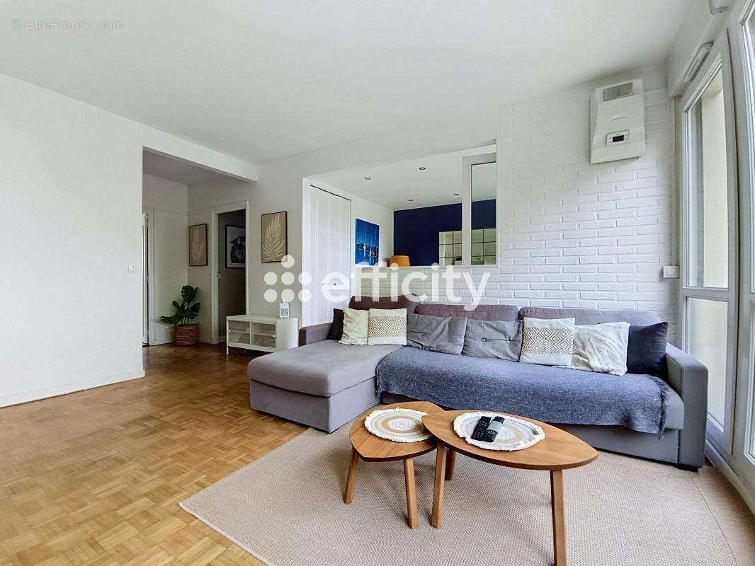 Appartement à SAINT-GRATIEN
