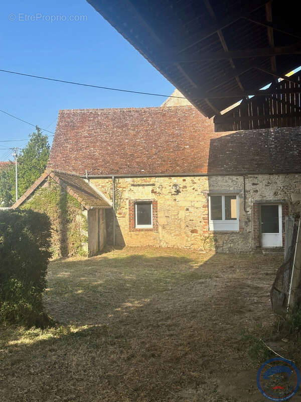 Maison en pierre de 189 M2 avec piscine, jacuzzi et sauna au prix de 388 500euros FAI. - photo 33