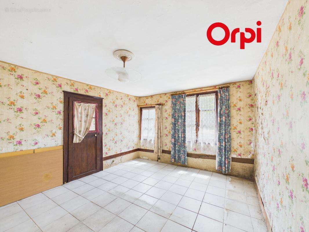 Maison à rénover à MENNEVAL - photo 7