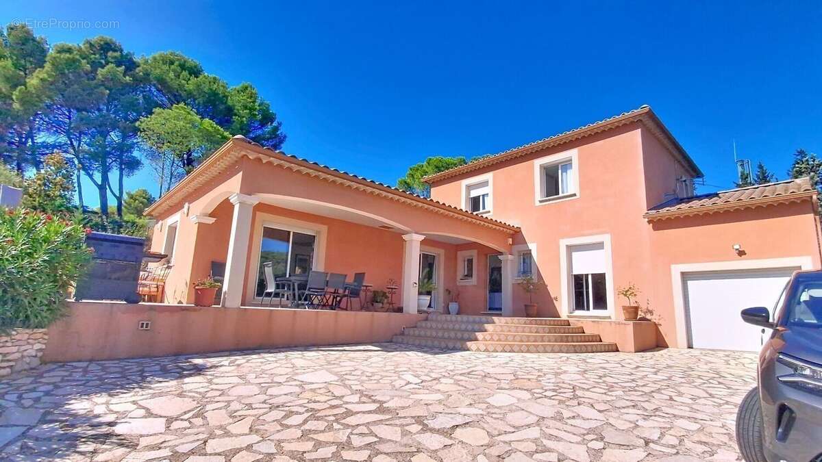 Villa Récente Aramon 5 pièce(s) 135 m² avec piscine - photo 18