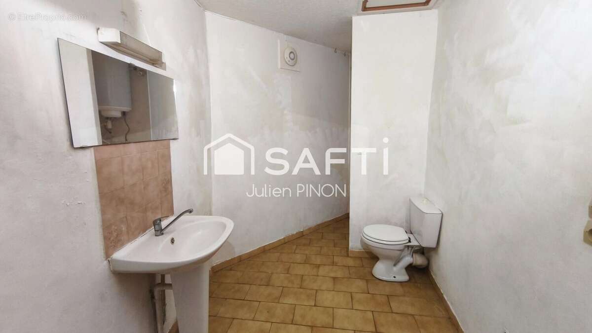 Photo 5