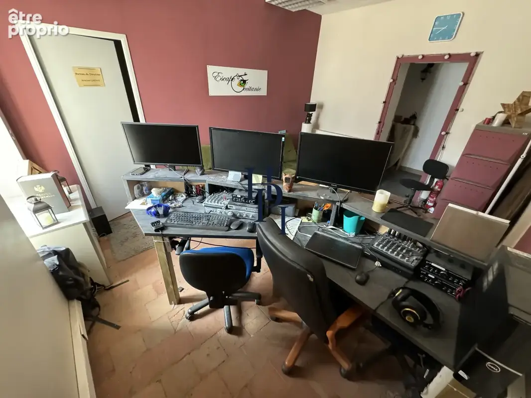 Vente local professionnel ou appartement en  rez-de-chaussée Saint Affrique - photo 5