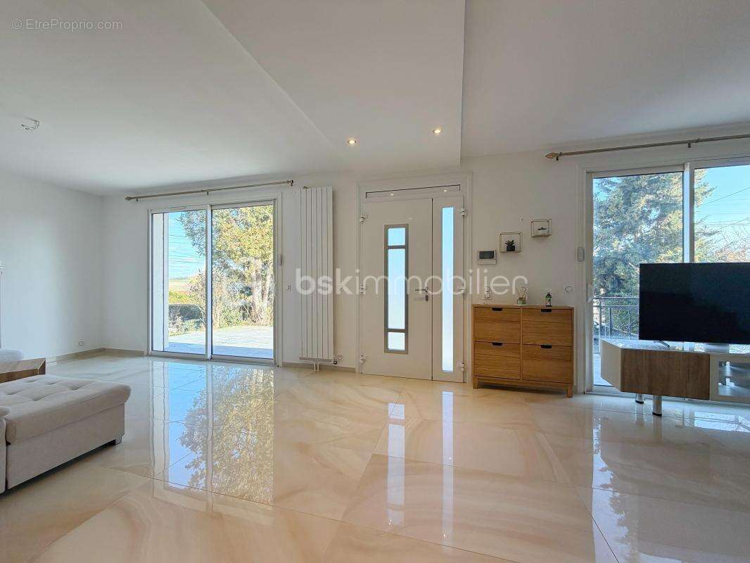 Maison à ECQUEVILLY